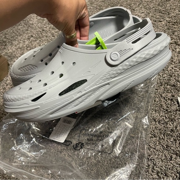 Crocs 
off grid clog
209501-007 Sz 13 Men’s - Picture 2 of 5